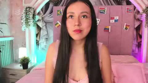 zoe_pettite_ online show from 8, 7, 2026