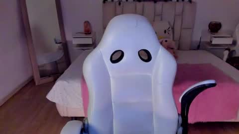 Zoe online show from 9, 11, 2025