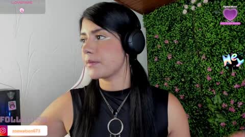 Snapshot of zoe_wattson chatting on 30, 12, 2024 Zoe online show from 30, 12, 2024