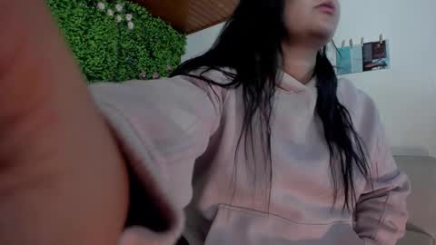 Snapshot of zoe_wattson chatting on 1, 10, 2025 Zoe online show from 1, 10, 2025