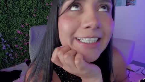 Snapshot of zoe_wattson chatting on 28, 11, 2025 Zoe online show from 28, 11, 2025