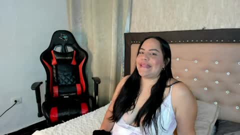 zoedeleon online show from 11, 5, 2026