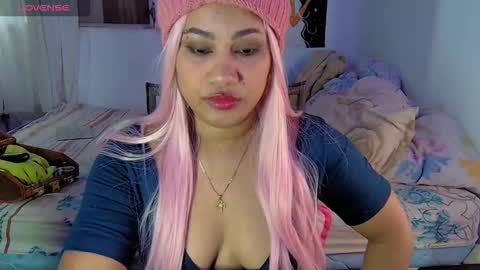 kyara derika online show from 5, 3, 2026