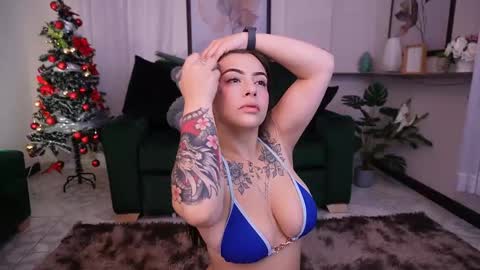 Snapshot of zoee_cruz chatting on 21, 12, 2025 Camila online show from 21, 12, 2025