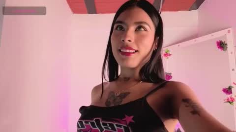 Snapshot of zoee_dolcee chatting on 26, 11, 2025 Catt online show from 26, 11, 2025