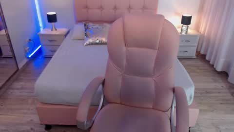 zoe online show from 11, 11, 2025