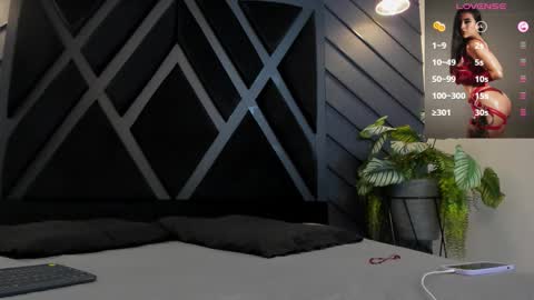 Zoe 3 online show from 27, 10, 2025