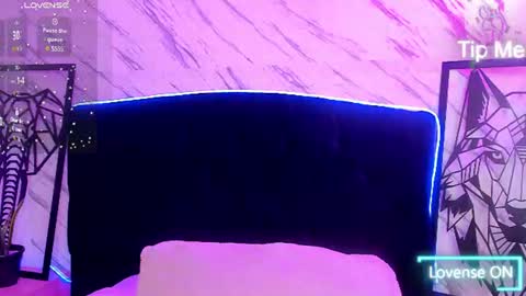 Snapshot of zoegp chatting on 17, 6, 2026 Laura online show from 17, 6, 2026