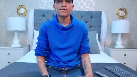 Zoe Krug online show from 24, 10, 2025