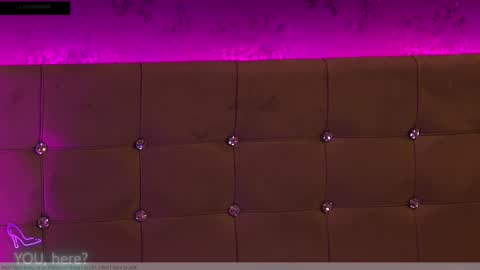 Snapshot of zoemesmerizee chatting on 10, 11, 2025 ZoeMesmerize online show from 10, 11, 2025