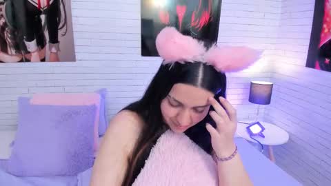 Snapshot of zoemurphy_ chatting on 29, 10, 2025 ZOE online show from 29, 10, 2025