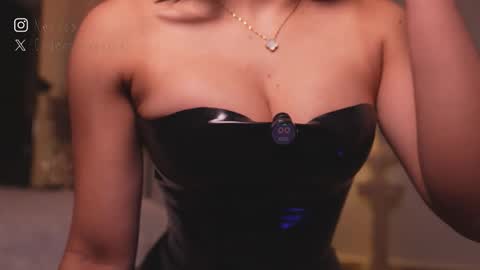 Snapshot of zoevidal_ chatting on 11, 3, 2026 zoevidal_ online show from 11, 3, 2026