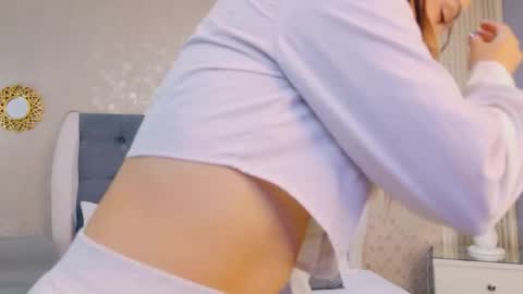 ZoeWilliis online show from 29, 5, 2026