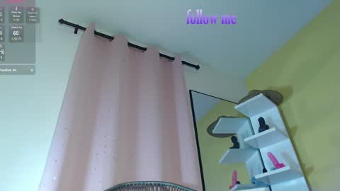 Snapshot of zoey_fox_ chatting on 28, 1, 2025 zoey fox online show from 28, 1, 2025