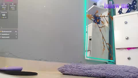 Snapshot of zoey_fox_ chatting on 8, 3, 2025 zoey fox online show from 8, 3, 2025