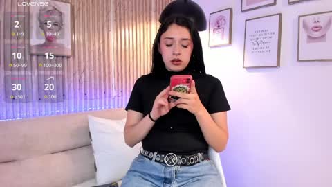 Zoey  online show from 10, 4, 2026