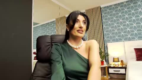 Snapshot of zoeylarkens chatting on 26, 2, 2025 Zoey online show from 26, 2, 2025