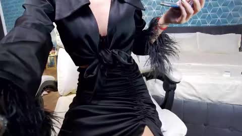 Snapshot of zoeylarkens chatting on 15, 10, 2025 Zoey online show from 15, 10, 2025