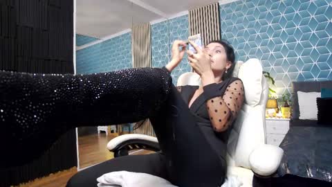 Snapshot of zoeylarkens chatting on 26, 11, 2025 Zoey online show from 26, 11, 2025