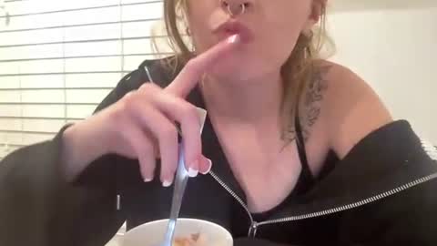 zoeyyb666 online show from 13, 3, 2026