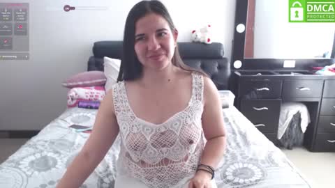Snapshot of zohe_ chatting on 10, 12, 2024 zohe online show from 10, 12, 2024