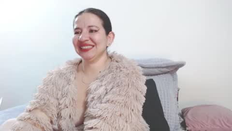 Snapshot of zohe_ chatting on 8, 10, 2025 zohe online show from 8, 10, 2025