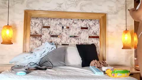 Snapshot of zoley_watson chatting on 19, 11, 2025 zoley online show from 19, 11, 2025