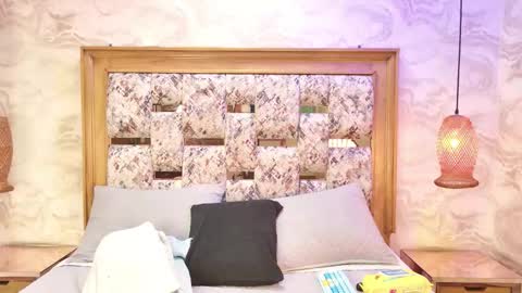 zoley  online show from 29, 3, 2026