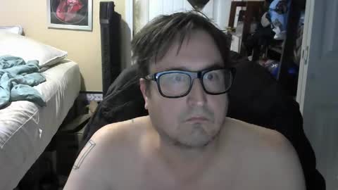 Snapshot of zone45887003 chatting on 19, 12, 2025 daddybighardonlate online show from 19, 12, 2025