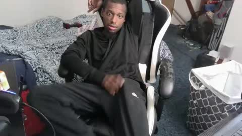 zoneingout online show from 14, 12, 2025