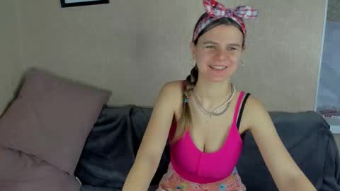 Snapshot of zorianaa_ chatting on 28, 11, 2025 Zoriana online show from 28, 11, 2025