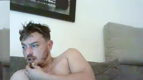 Snapshot of zoro2712 chatting on 30, 10, 2025 Roy online show from 30, 10, 2025