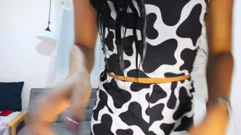 zou_quira online show from 15, 10, 2025