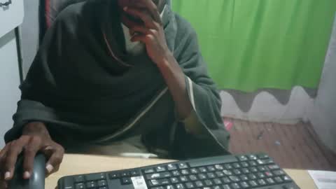 Snapshot of zoyakhan803 chatting on 13, 2, 2025 zoyakhan803 online show from 13, 2, 2025