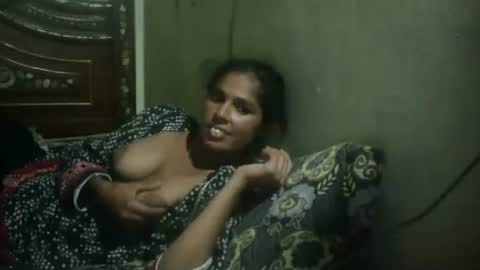 Snapshot of zoyakhan803 chatting on 10, 9, 2025 zoyakhan803 online show from 10, 9, 2025