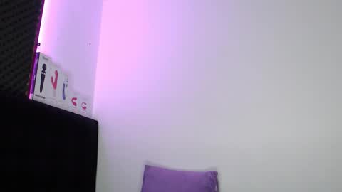 zpzphot online show from 8, 11, 2025