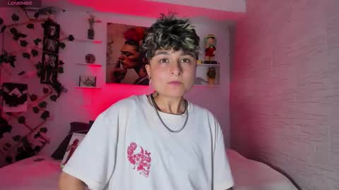 Snapshot of zuryramirez_ chatting on 26, 10, 2025 Zury Ramirez online show from 26, 10, 2025