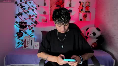 Snapshot of zuryramirez_ chatting on 6, 11, 2025 Zury Ramirez online show from 6, 11, 2025