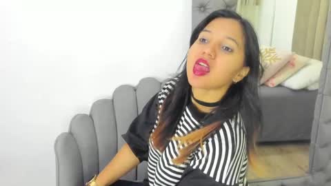 Snapshot of zusan_king_ chatting on 21, 4, 2026 Im Zusan My schedule is from 1030pm to 430 am colombian time online show from 21, 4, 2026