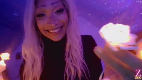 Snapshot of zya_zoo chatting on 5, 1, 2025 ZYA online show from 5, 1, 2025