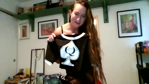 Snapshot of zyracloudplays chatting on 17, 12, 2025 Zyra Cloud online show from 17, 12, 2025