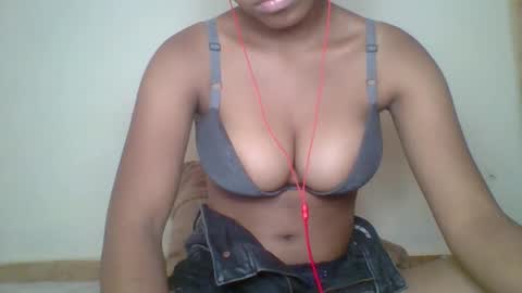 zyraelle_01 online show from 29, 5, 2026