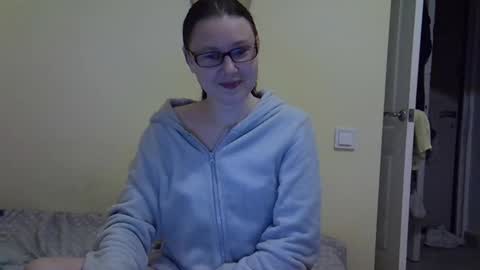 Snapshot of zyuhre chatting on 18, 12, 2025 Zyuhre online show from 18, 12, 2025