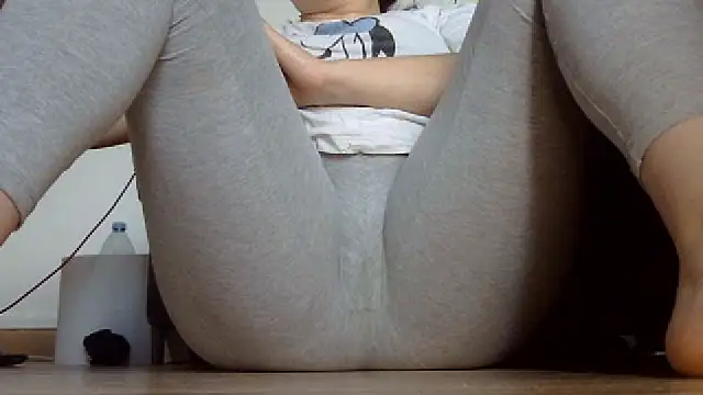 Snapshot of Squirtlady38 chatting on 12, 9, 2025 Squirtlady38 online show from 12, 9, 2025