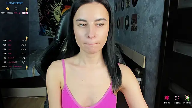 Horny Nikki  online show from 18, 12, 2024