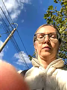 angelmommu online show from 2, 11, 2025