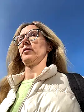 angelmommu online show from 3, 11, 2025