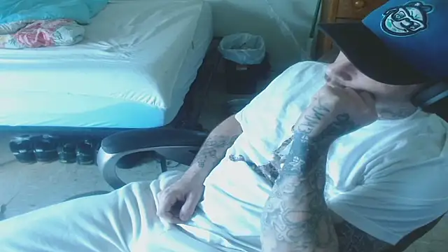 Snapshot of DADDY_KANE8--- chatting on 12, 6, 2026 DADDY KANE8--- online show from 12, 6, 2026