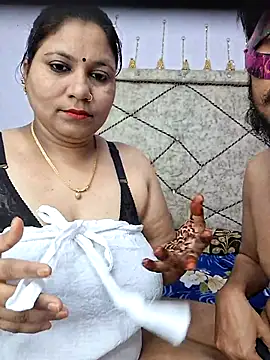 MOM-SUN-COUPLE online show from 11, 2, 2025