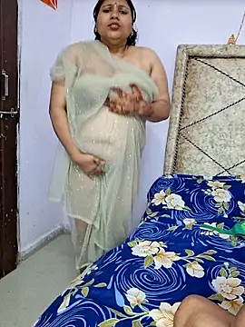 MOM-SUN-COUPLE online show from 11, 2, 2025